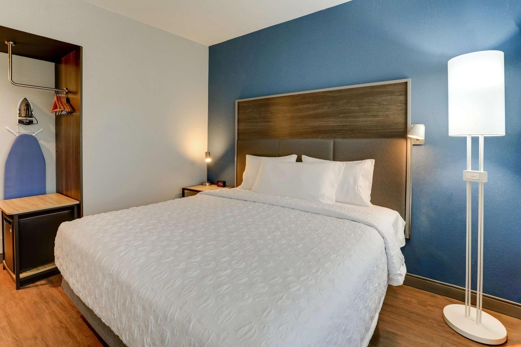 Tru By Hilton Leland Wilmington Hotel ภายนอก รูปภาพ