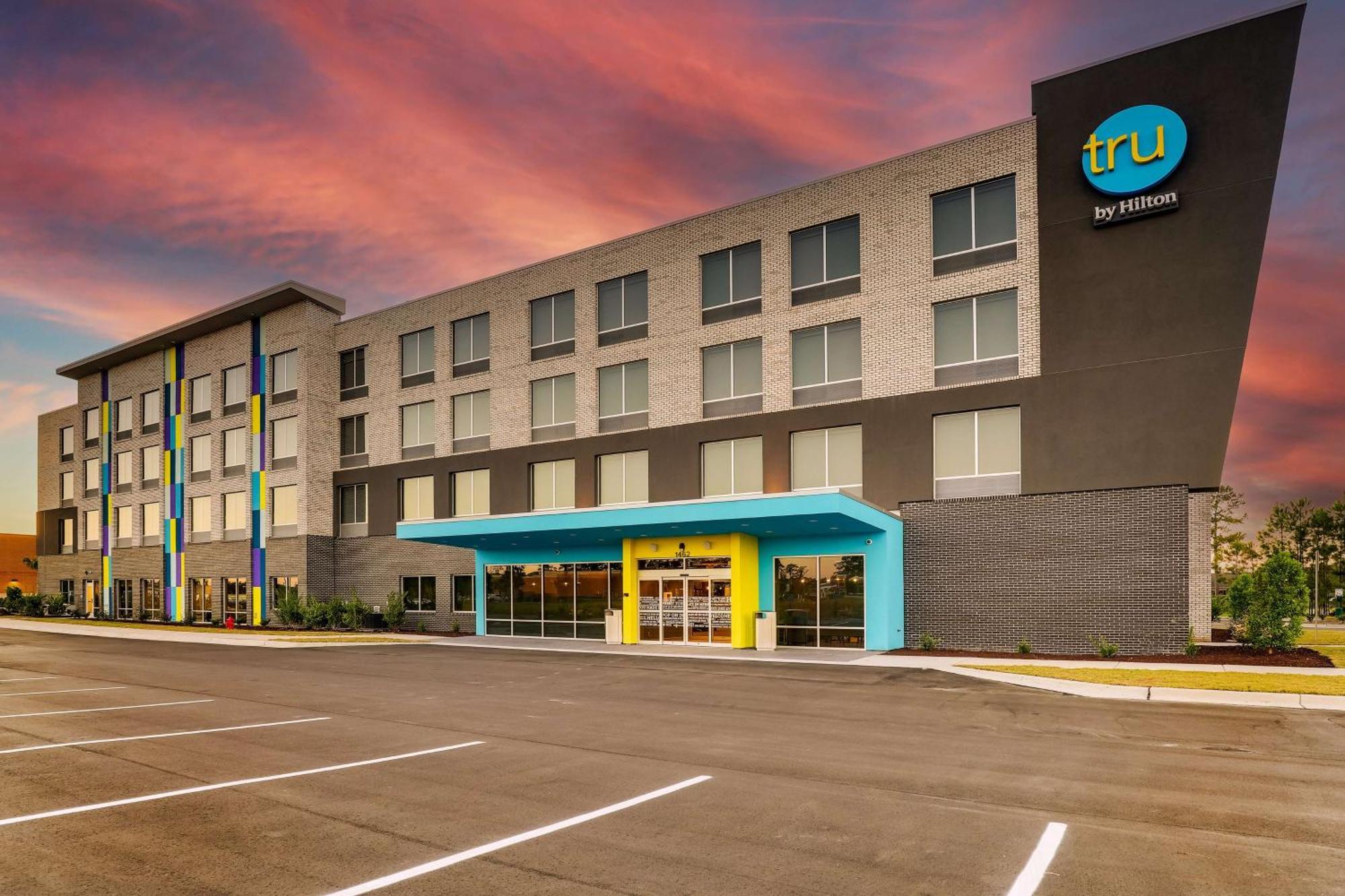 Tru By Hilton Leland Wilmington Hotel ภายนอก รูปภาพ