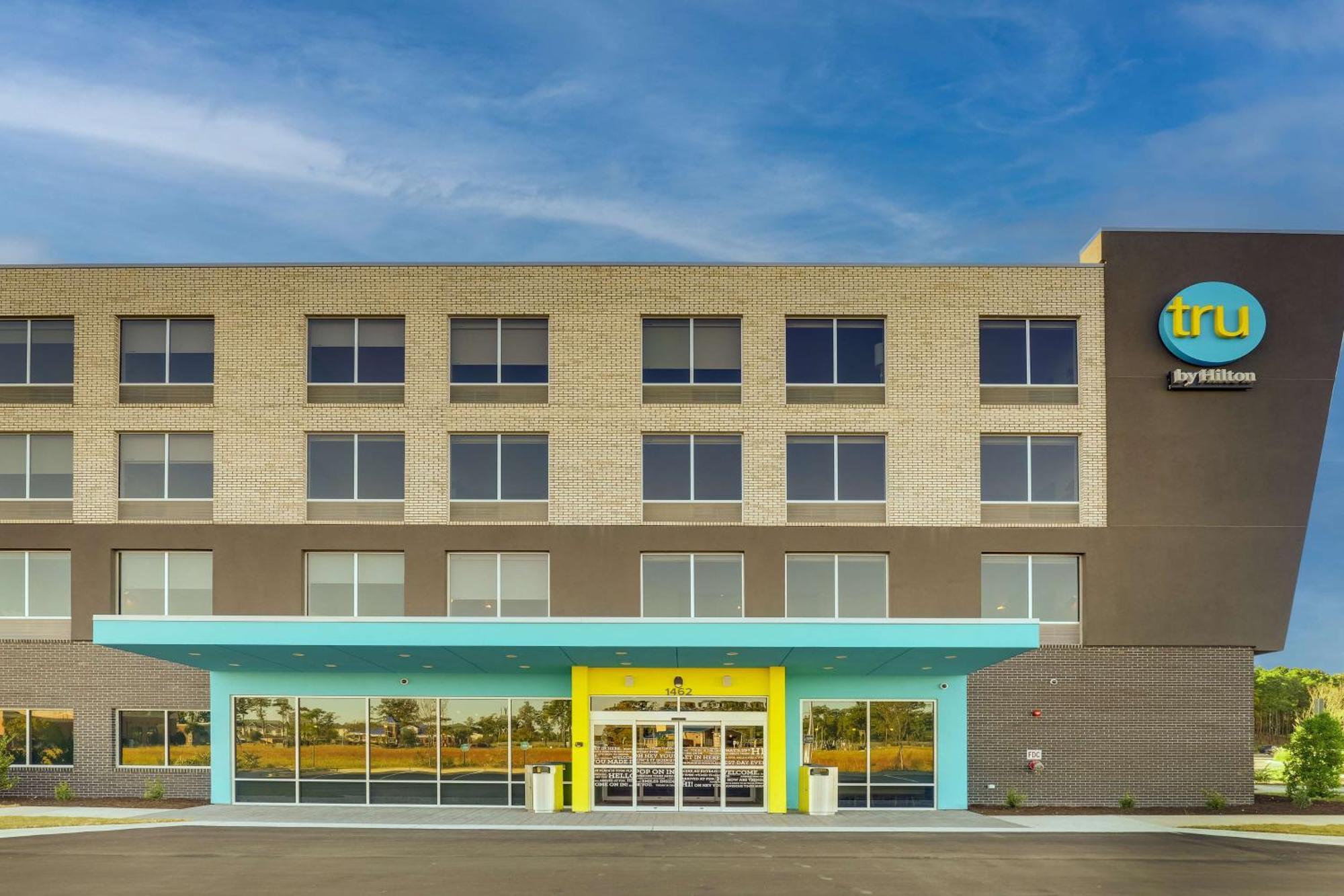 Tru By Hilton Leland Wilmington Hotel ภายนอก รูปภาพ