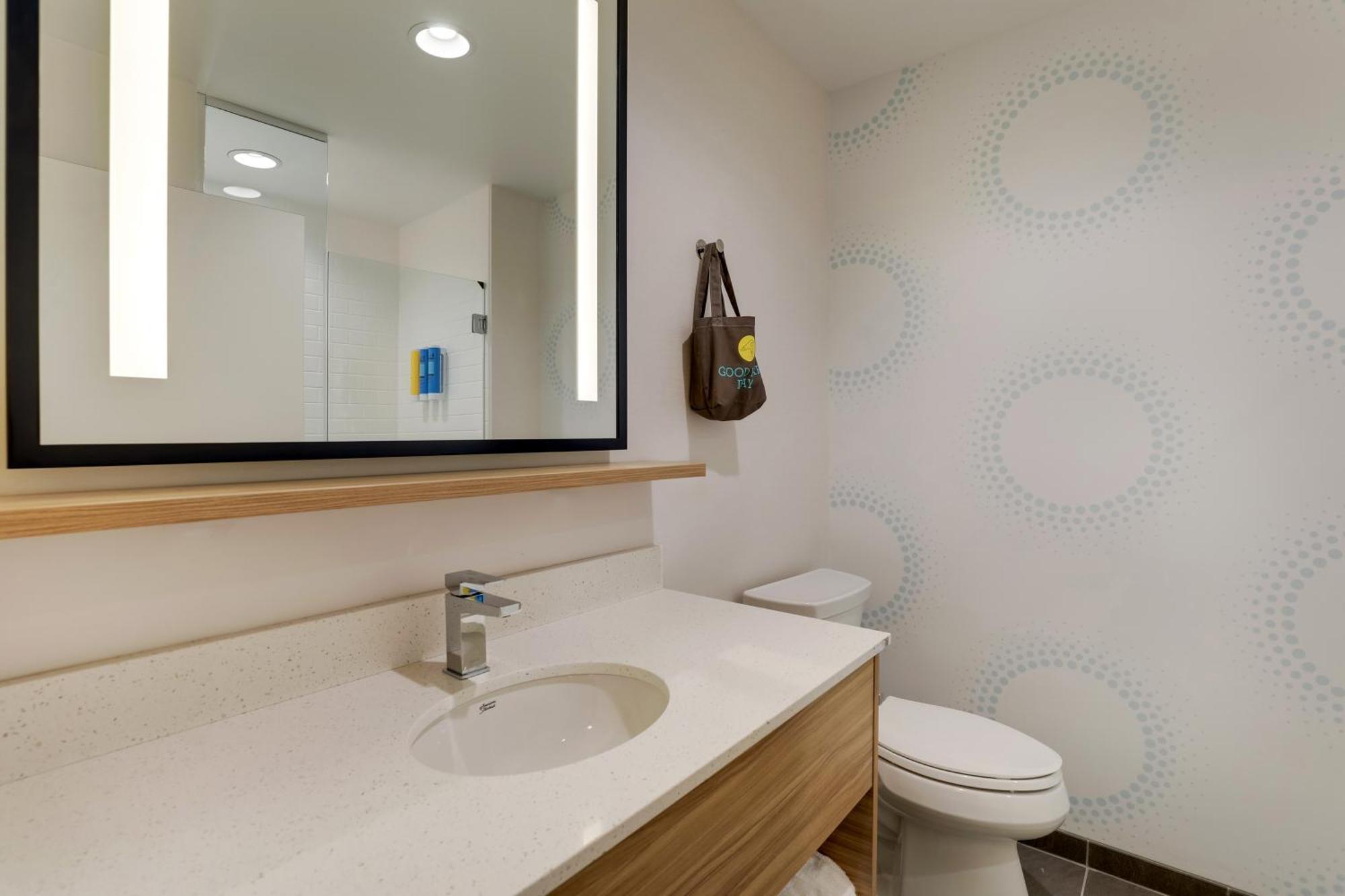 Tru By Hilton Leland Wilmington Hotel ภายนอก รูปภาพ